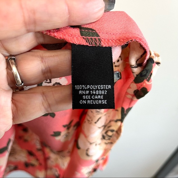 LIKE NEW! Torrid coral floral hi-lo georgette tank top 5X - Picture 6 of 11